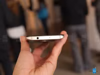 Ảnh thực tế Motorla Droid Turbo 2