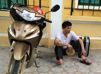 Bến xe ùn ùn sĩ tử ảnh 1