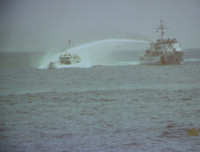 Xem tàu hải cảnh Trung Quốc điên cuồng đâm tàu Việt Nam ảnh 1