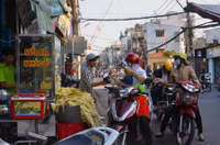 Những hàng nước giải khát đông khách hơn bao giờ hết