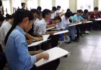 Lỉnh kỉnh vác... ghế đi thi ảnh 6