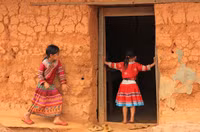 Những bức ảnh ấn tượng về trẻ em vùng cao ảnh 8