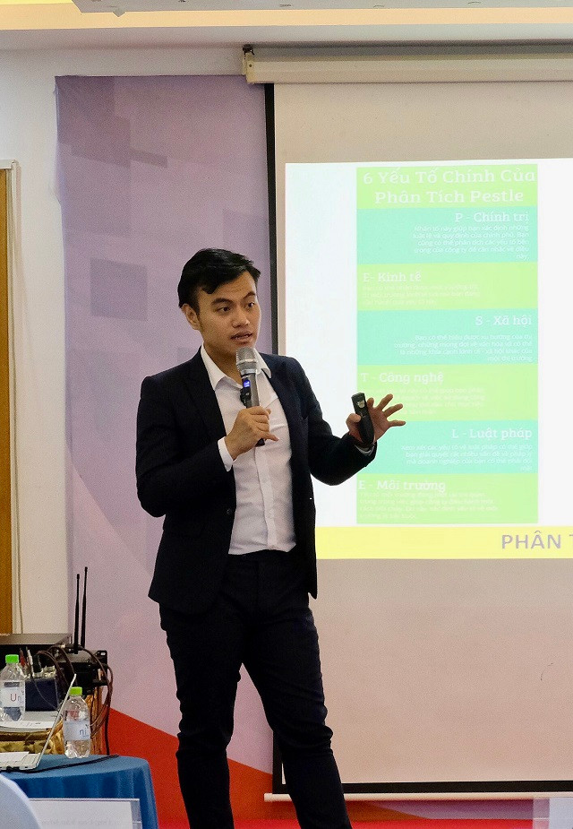 Thạc sĩ Trần Nhật Pháp - Giảng viên Khoa Thương mại điện tử - Trường Đại học Kinh tế (Đại học Đà Nẵng).