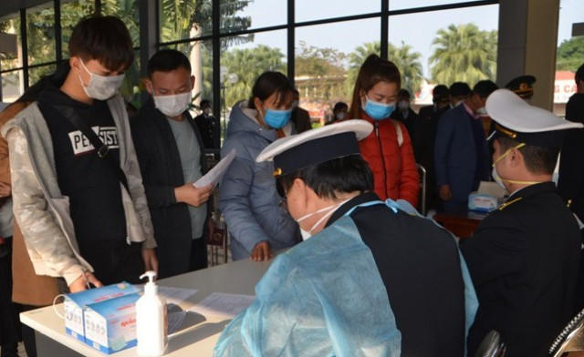 Bộ LĐ-TB&XH khuyến cáo các doanh nghiệp lùi thời gian xuất cảnh