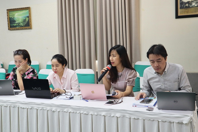 Bà Nguyễn Phương Linh-Viện trưởng MSD điều hành hội thảo.