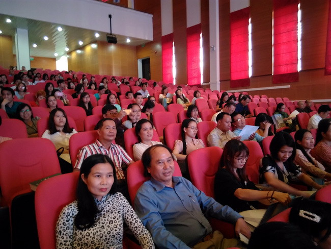 Các đại biểu tham dự hội thảo