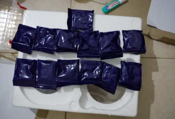 Số ma tuý tổng hợp dạng hồng phiến bị cơ quan chức năng phát hiện, bắt quả tang. Ảnh: CAQB. Số ma tuý tổng hợp dạng hồng phiến bị cơ quan chức năng phát hiện, bắt quả tang. Ảnh: CAQB.
