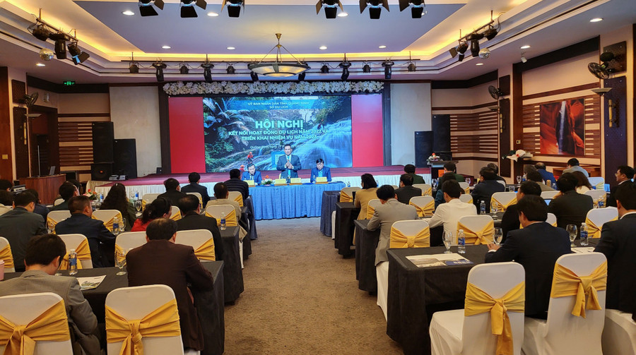 Ngày 27/12, Sở Du lịch Quảng Bình đã tổ chức Hội nghị kết nối hoạt động du lịch năm 2022 và triển khai nhiệm vụ năm 2023.