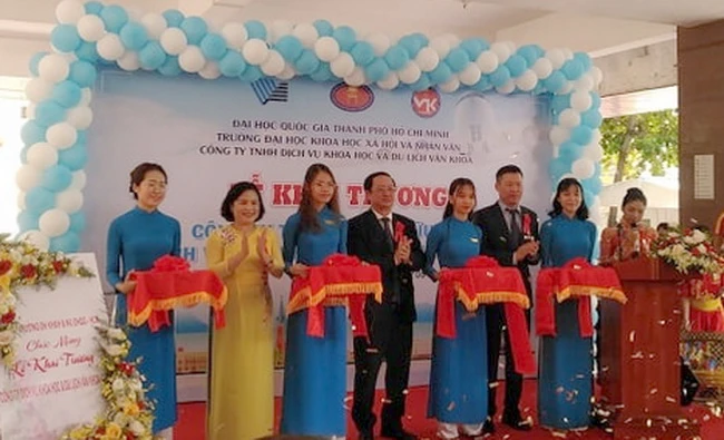 Công ty TNHH dịch vụ khoa học và du lịch Văn khoa khai trương 