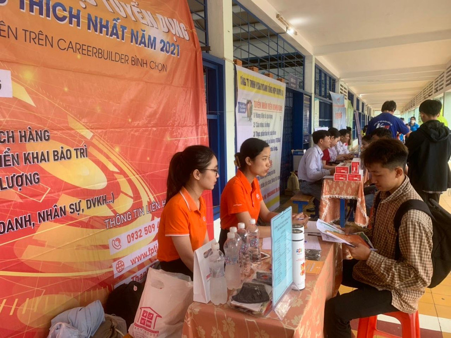 Hàng ngàn vị trí tuyển dụng tại ngày hội việc làm cho sinh viên