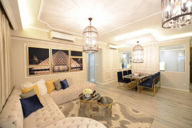 Đăng quang ngôi vị Á hậu hai tại cuộc thi Hoa hậu Việt Nam 2008 nhưng Thụy Vân chọn gắn bó với nghề MC - nghề nghiệp mà cô đã chọn trước khi đi thi hoa hậu. Gia đình Thụy Vân sống trong một căn hộ sang trọng rộng 160m2 trị giá nhiều tỷ đồng. Đăng quang ngôi vị Á hậu hai tại cuộc thi Hoa hậu Việt Nam 2008 nhưng Thụy Vân chọn gắn bó với nghề MC - nghề nghiệp mà cô đã chọn trước khi đi thi hoa hậu. Gia đình Thụy Vân sống trong một căn hộ sang trọng rộng 160m2 trị giá nhiều tỷ đồng.