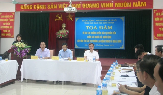 Quang cảnh buổi tọa đàm