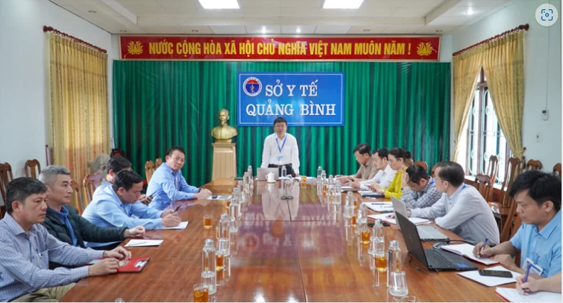 Sở Y tế Quảng Bình tổ chức hội nghị trực tuyến đánh giá các hoạt động 9 tháng đầu năm, triển khai nhiệm vụ trọng tâm trong công tác phòng, chống dịch và khám chữa bệnh (KCB) trên địa bàn tỉnh những tháng cuối năm 2022.