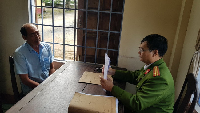 Tài xế Trương Anh Minh khai nhận hành vi vi phạm pháp luật tại cơ quan công an. Tài xế Trương Anh Minh khai nhận hành vi vi phạm pháp luật tại cơ quan công an.