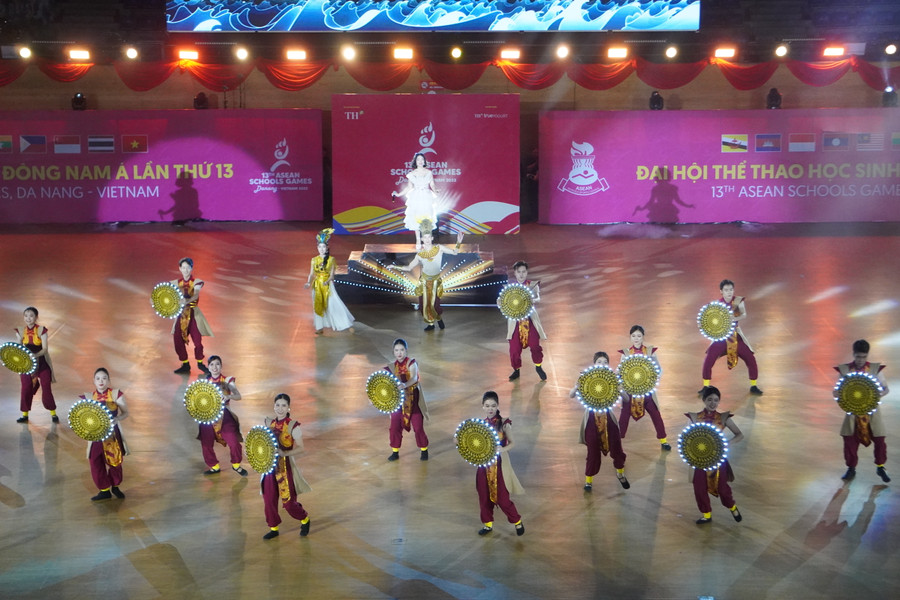 Tiết mục văn nghệ tại Đại hội.