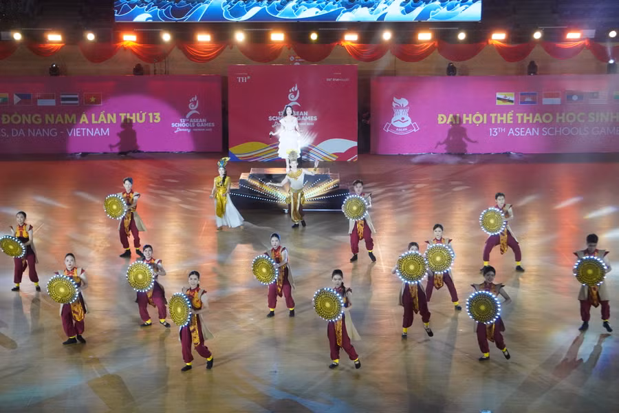 Tiết mục văn nghệ tại Đại hội.