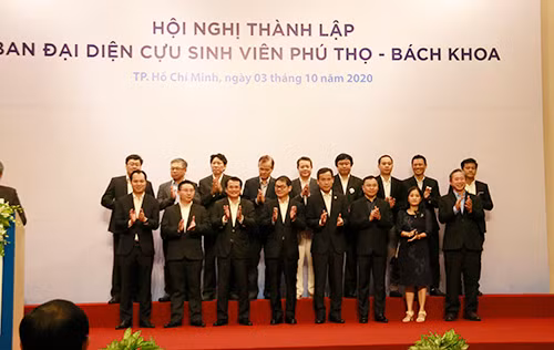 Ban đại diện Cựu Sinh viên Phú Thọ - Bách khoa chính thức ra mắt tại hội nghị (Ảnh:Thy Huyền)