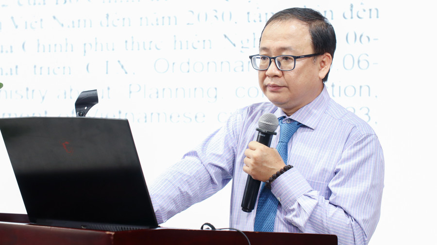 PGS.TS. Lưu Quốc Thái, Trường Đại học Luật TPHCM phát biểu tại hội thảo. (Ảnh: HCMULAW) PGS.TS. Lưu Quốc Thái, Trường Đại học Luật TPHCM phát biểu tại hội thảo. (Ảnh: HCMULAW)