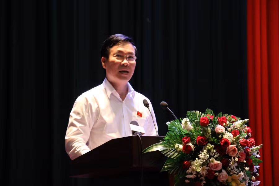 Ông Võ Văn Thưởng - Ủy viên Bộ Chính trị, Thường trực Ban Bí thư phát biểu tại buổi tiếp xúc cử tri.