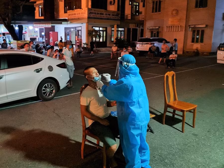 Cơ quan chức năng đang khẩn trương lấy mẫu xét nghiệm các trường hợp F1.