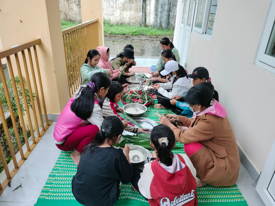 Hoạt động vui chơi, sinh hoạt phong phú trước và sau dịp Tết, thu hút học sinh tham gia. Ảnh: Thanh Tú.