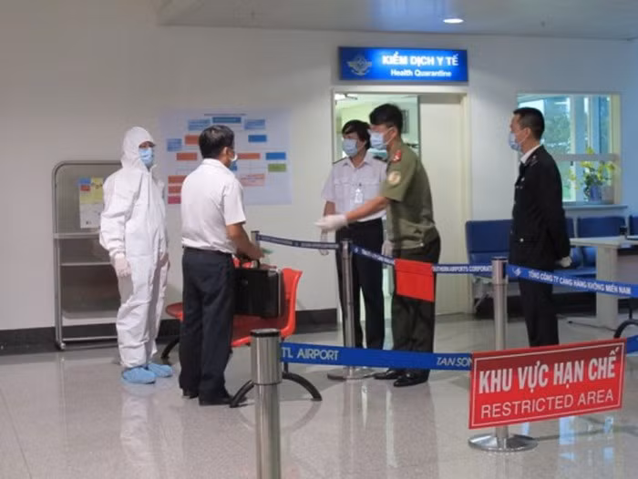 Cần Thơ: Giám sát chặt chẽ các chuyến bay quốc tế