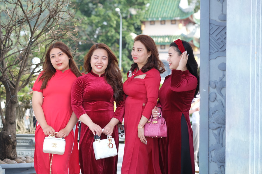 Rực rỡ sắc Xuân. Ảnh: Hoàng Vinh.