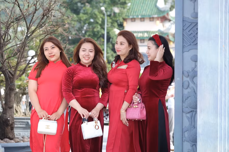 Rực rỡ sắc Xuân. Ảnh: Hoàng Vinh.