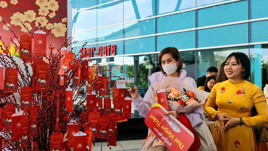 Hứa hẹn một năm khởi sắc cho ngành du lịch TP. Đà Nẵng. Ảnh: Hoàng Vinh. Hứa hẹn một năm khởi sắc cho ngành du lịch TP. Đà Nẵng. Ảnh: Hoàng Vinh.