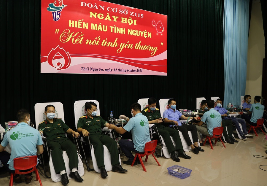 Chương trình hiến máu nhân đạo của Nhà máy Z115 lan tỏa những ý nghĩa tốt đẹp Chương trình hiến máu nhân đạo của Nhà máy Z115 lan tỏa những ý nghĩa tốt đẹp