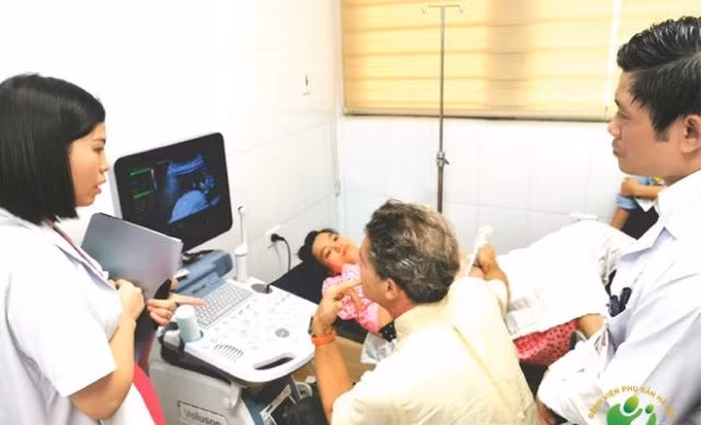 Hội chứng truyền máu song thai ở bà bầu nguy hiểm thế nào?