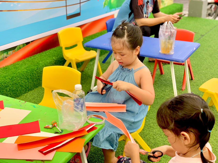 Các hoạt động phục vụ cho đa dạng nhu cầu của mọi người, đặc biệt là các bạn nhỏ. Các hoạt động phục vụ cho đa dạng nhu cầu của mọi người, đặc biệt là các bạn nhỏ.