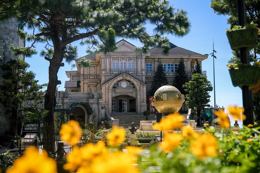 Đà Nẵng mở cửa trở lại, các dịch vụ du lịch sẽ không tránh khỏi những khó khăn