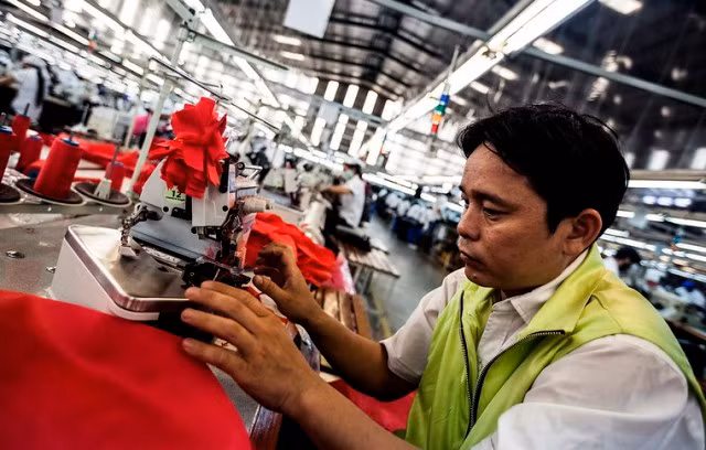 Chính phủ sẽ quy định chi tiết những người được nghỉ hưu sớm hoặc muộn hơn.