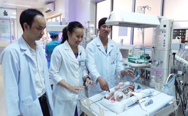 Một trường hợp tim bẩm sinh phức tạp ở trẻ sơ sinh non được các bác sĩ BV Nhi đồng 1 phẫu thuật thành công Một trường hợp tim bẩm sinh phức tạp ở trẻ sơ sinh non được các bác sĩ BV Nhi đồng 1 phẫu thuật thành công