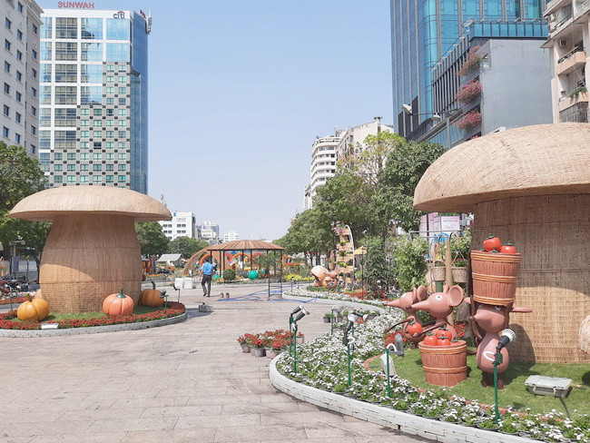 Đại cảnh hình nấm khổng lồ Đại cảnh hình nấm khổng lồ