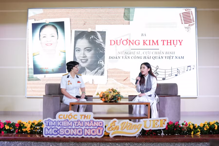 Mỗi thí sinh trong cuộc thi sẽ tự đề xuất chủ đề do mình chọn và trình bày với các khách mời. (Ảnh: UEF)