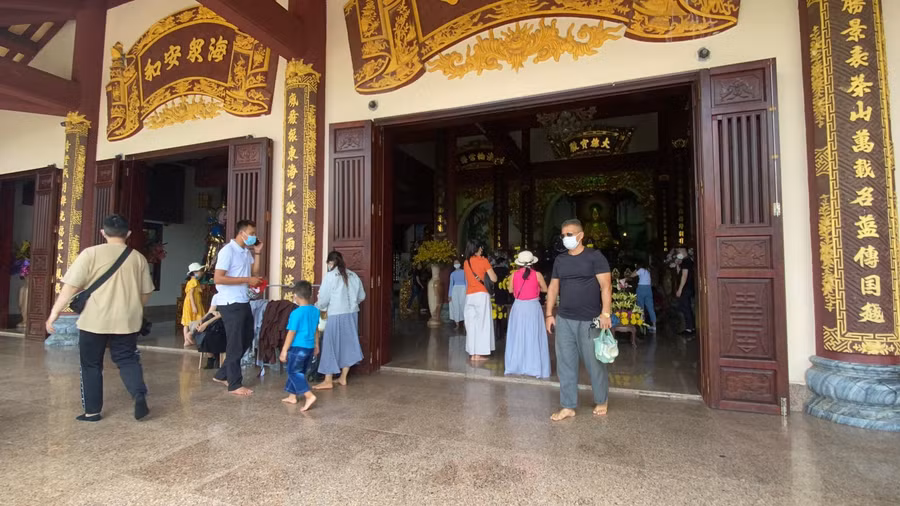 Công tác phòng chống dịch được đặt lên hàng đầu.