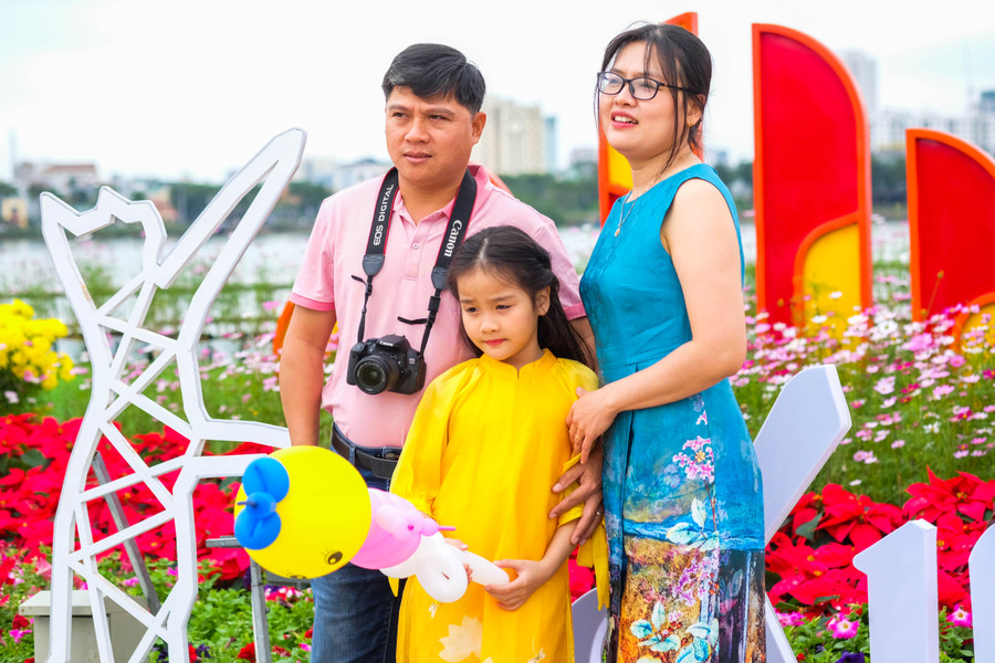 Khoảnh khắc đẹp của một gia đình. Ảnh: Hoàng Vinh. Khoảnh khắc đẹp của một gia đình. Ảnh: Hoàng Vinh.