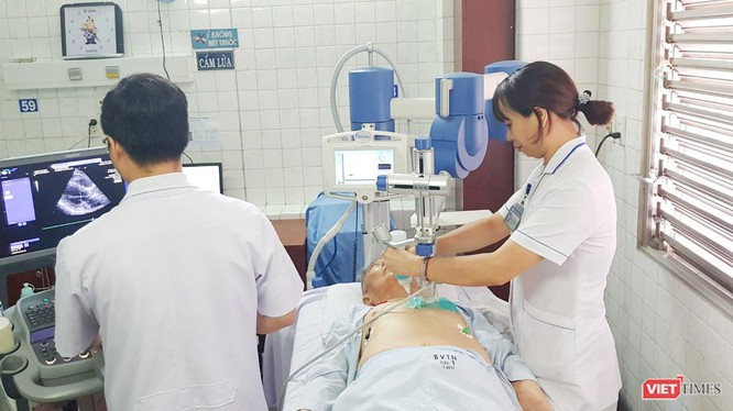 Cán bộ y tế trực 24/24 giờ trong dịp nghỉ Tết.