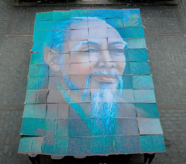 Tranh ghép Chân dung Y tổ Việt Nam - Hải Thượng Lãn Ông Lê Hữu Trác do các giảng viên và sinh viên Khoa YHCT- ĐH Y D TPHCM thực hiện.