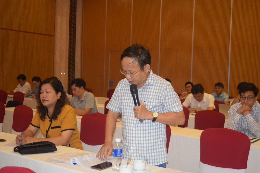 Đại diện đến từ Trường Đại học Nha Trang đặt câu hỏi tham luận tại Hội nghị. Đại diện đến từ Trường Đại học Nha Trang đặt câu hỏi tham luận tại Hội nghị.