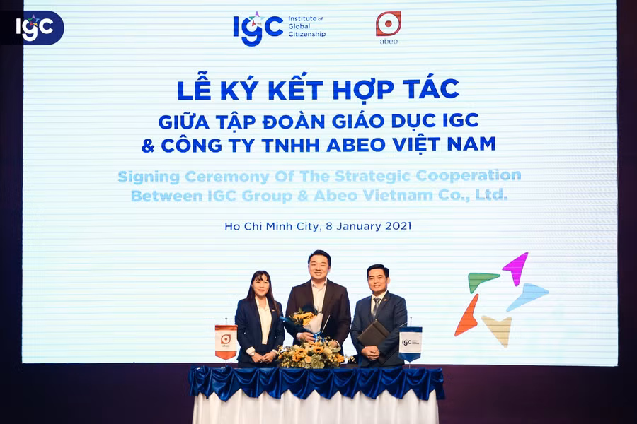 Lãnh đạo Tập đoàn Giáo dục IGC ký kết thỏa thuận hợp tác với Công ty TNHH Abeo Việt Nam.