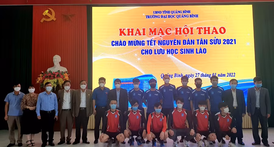 Chương trình đã khai mạc hội thao giải bóng chuyền cho LHS Lào.