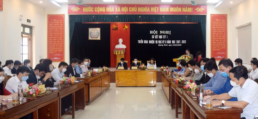 Sở Giáo dục và Đào tạo Quảng Bình đã tổ chức hội nghị Sơ kết học kỳ I và triển khai nhiệm vụ học kỳ II năm học 2021-2022.