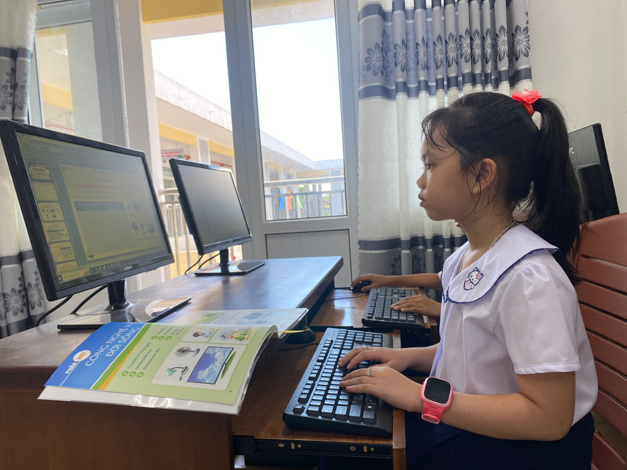 Trường Tiểu học Hòa Bắc tại thôn Phò Nam được xây dựng khang trang, đầy đủ thiết bị học tập. Ảnh: Hoàng Vinh. Trường Tiểu học Hòa Bắc tại thôn Phò Nam được xây dựng khang trang, đầy đủ thiết bị học tập. Ảnh: Hoàng Vinh.