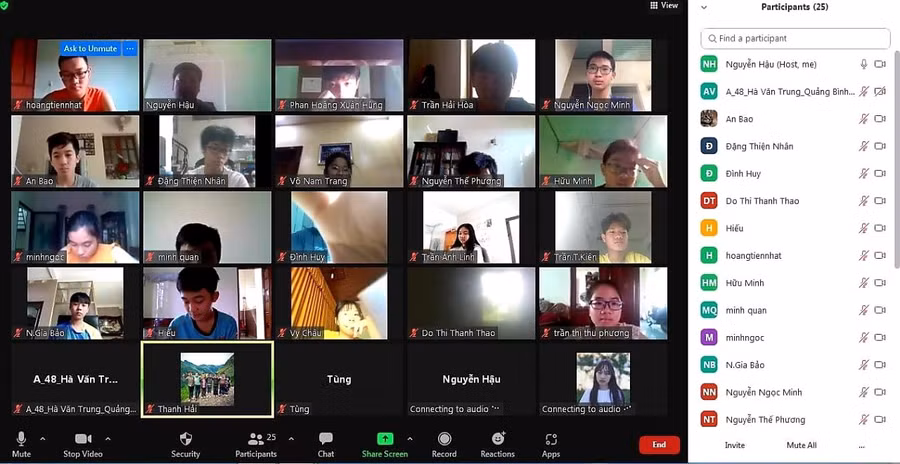 Các trường học tổ chức dạy học trực tuyến theo kế hoạch.