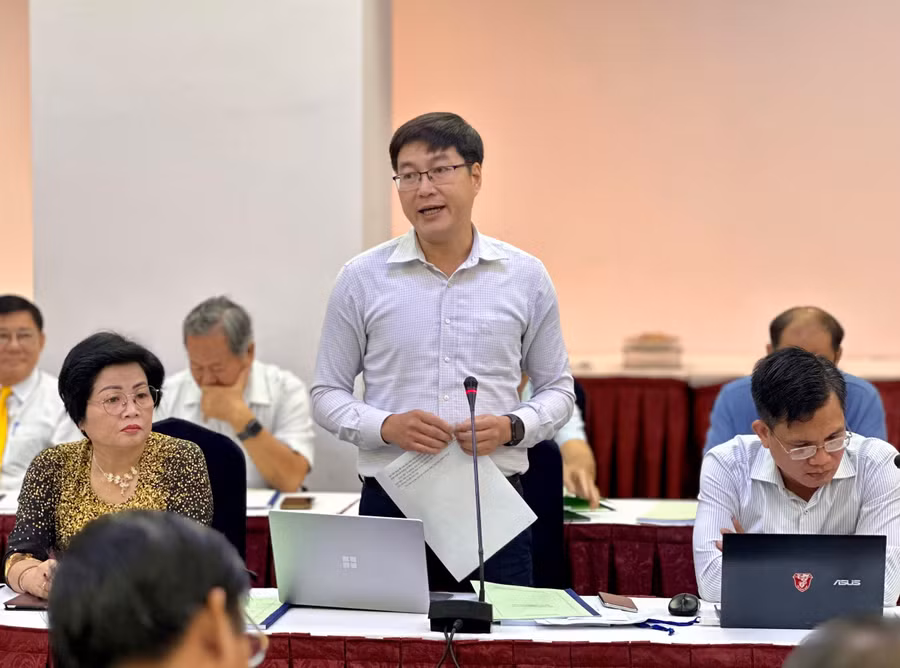 Ông Nguyễn Ngọc Trung, Phó hiệu trưởng Trường Đại học Sư phạm TPHCM phát biểu. (Ảnh: Cẩm Anh).