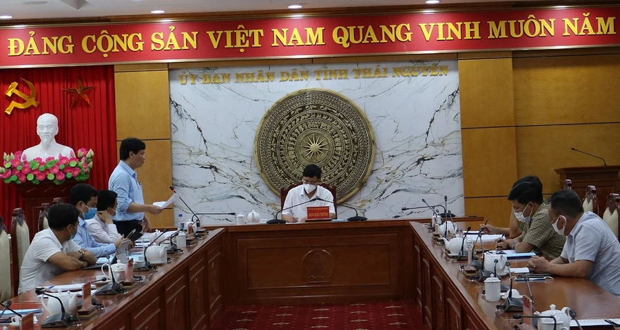 Quang cảnh cuộc họp.