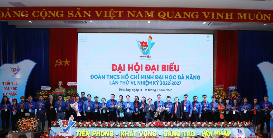 Ra mắt Ban Chấp hành Đoàn Đại học Đà Nẵng khoá VI nhiệm kỳ 2022-2027. 